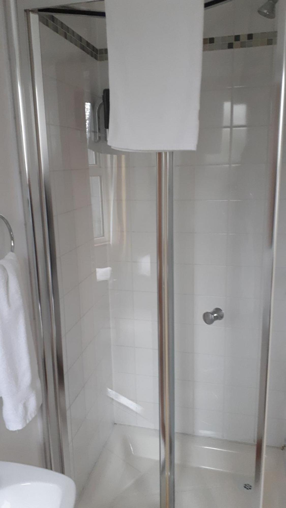 Bay View Guesthouse Голвей Екстер'єр фото