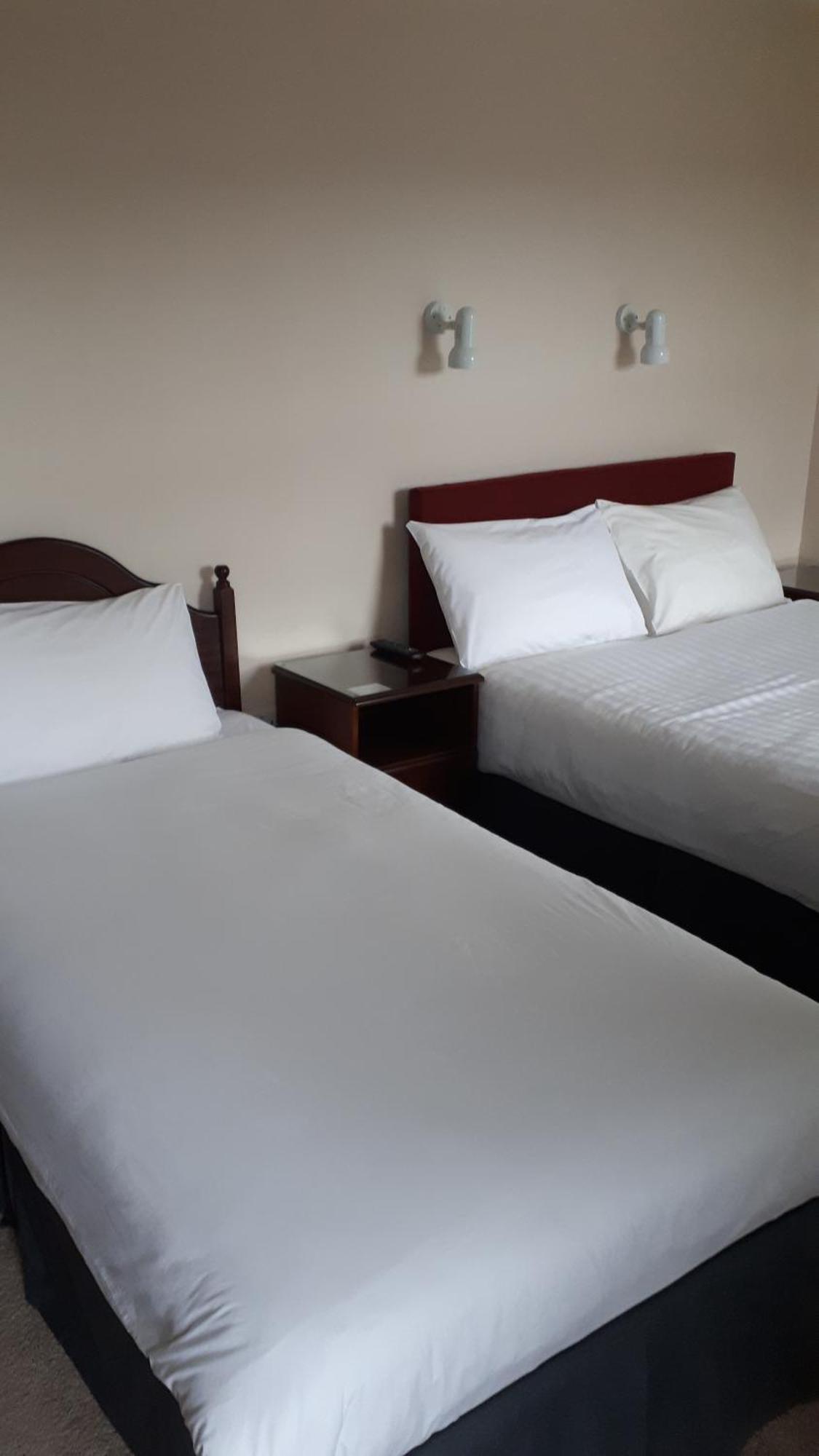 Bay View Guesthouse Голвей Екстер'єр фото